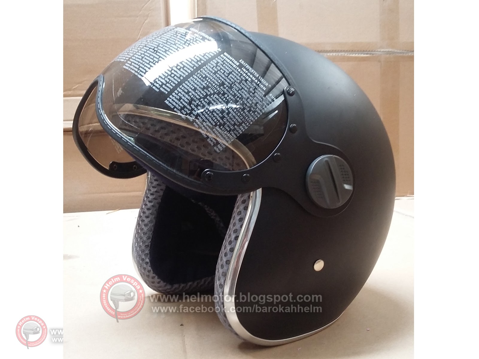 Helm Vespa Retro KZ Black Doff List Chrome ~ Helm Vespa