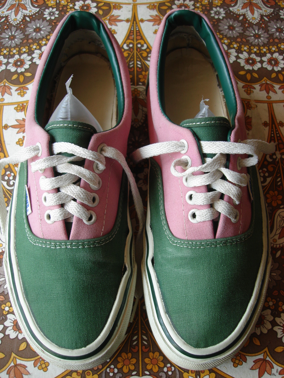 theothersideofthepillow: vintage VANS 2-tone green & pink canvas ERA ...