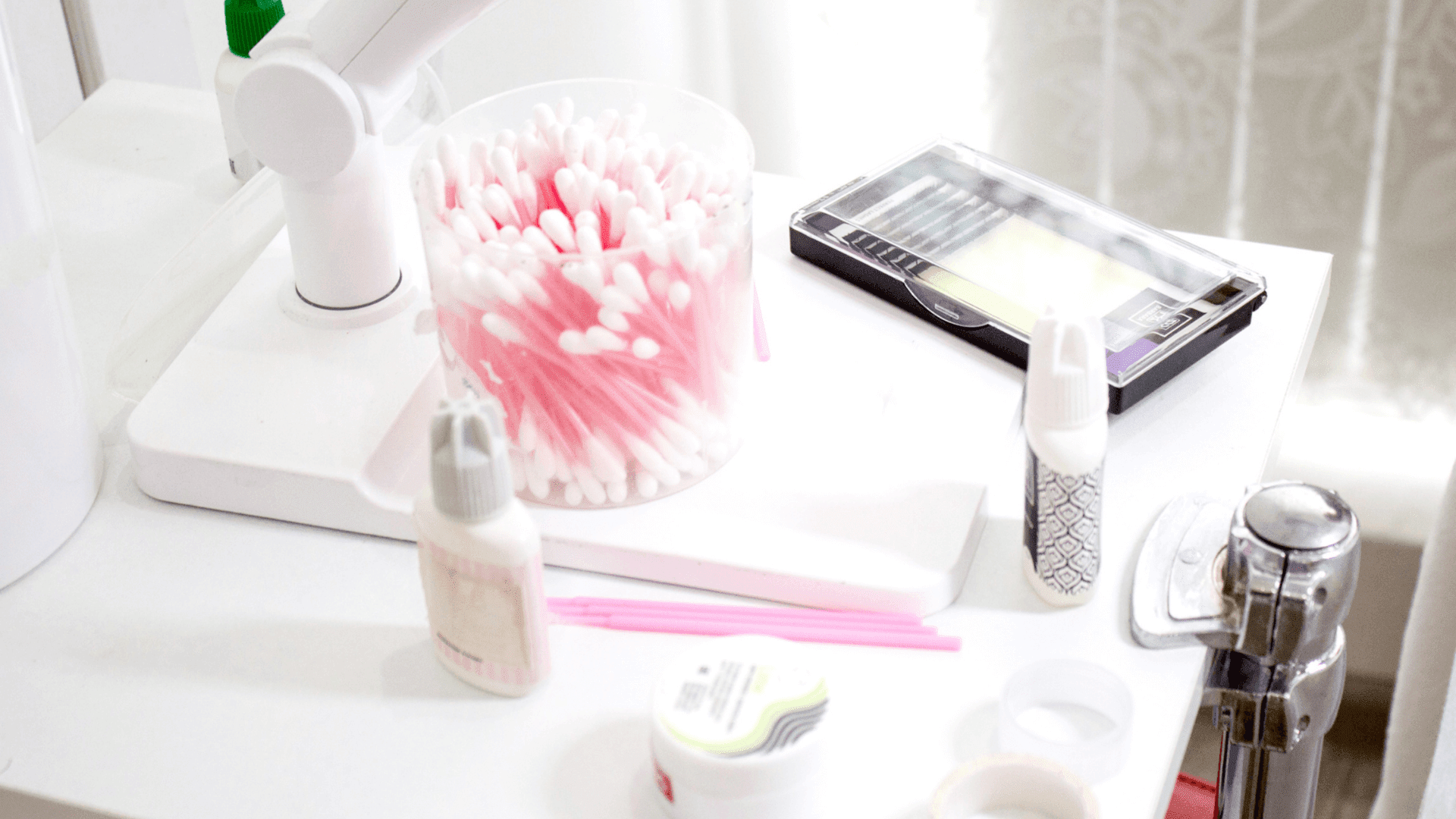 Eyelash Extensions Everything You Need To Know To a Certified