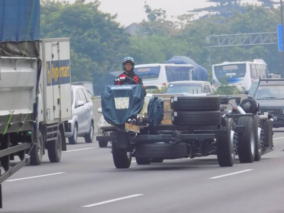 Spesifikasi dan Harga SCANIA K410IB