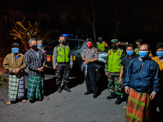 TNI-POLRI Memberikan Himbauan Masyarakat Dalam Mencegah Penyebaran Covid-19