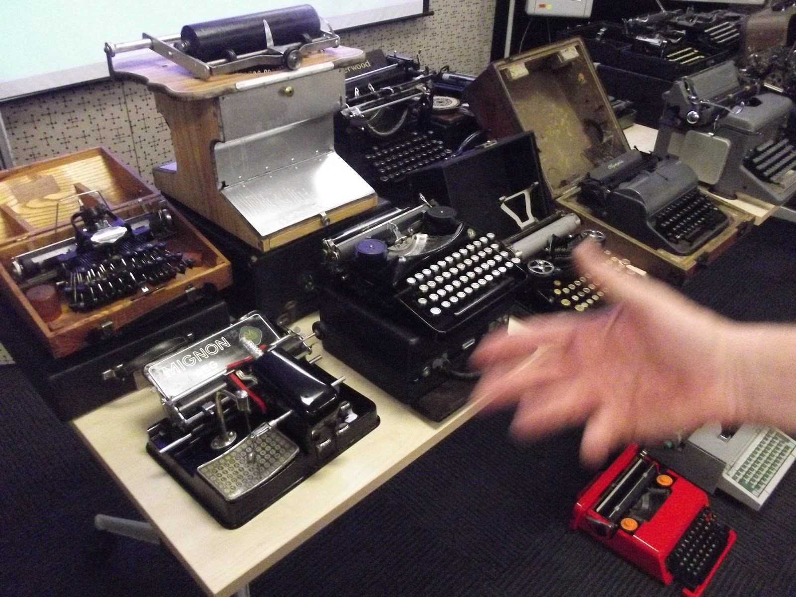 oz.Typewriter Sydney TypeIn!