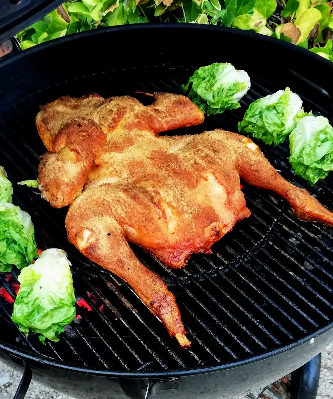 Poulet grillé en crapaudine, sauce Diable