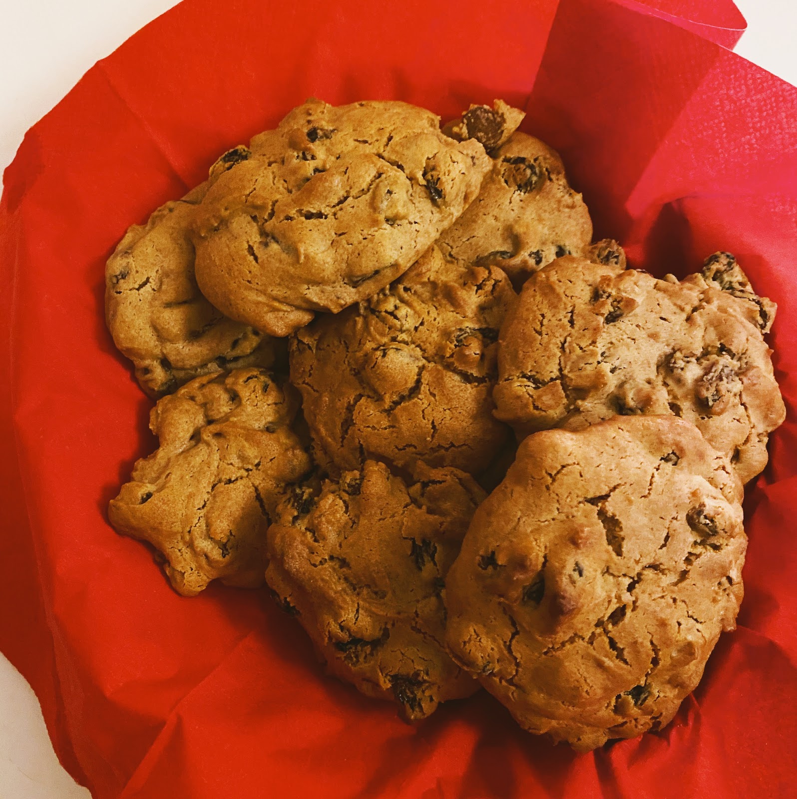 Stella's Wardrobe FESTIVE CINNAMON & RAISIN COOKIES