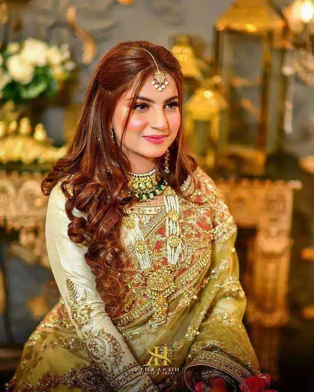 Stunning Bridal Photoshoot of Dananeer Mobeen