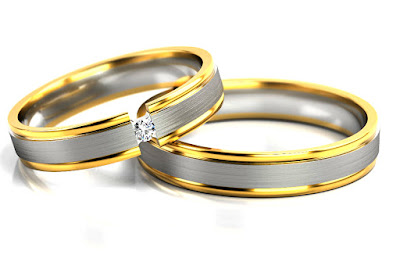 anillos de boda Anillo de boda dos metales y diamante para ella