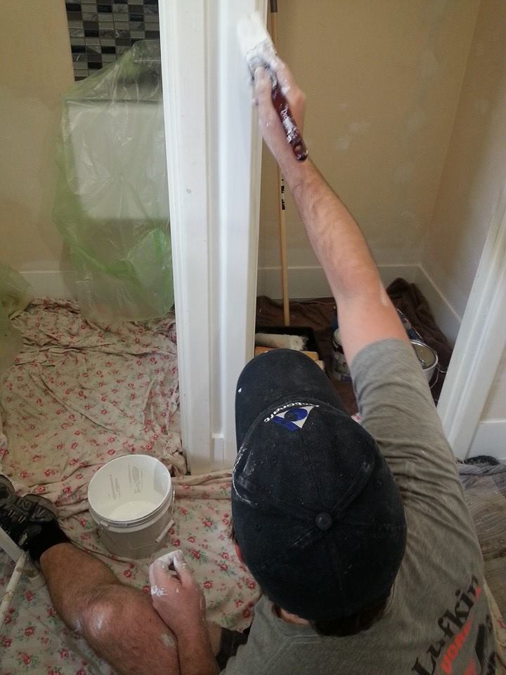 Jarrah Jungle Painting Door Frames + Internal Doors With Dulux Paint