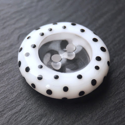 Lampwork glass button by Laura Sparling