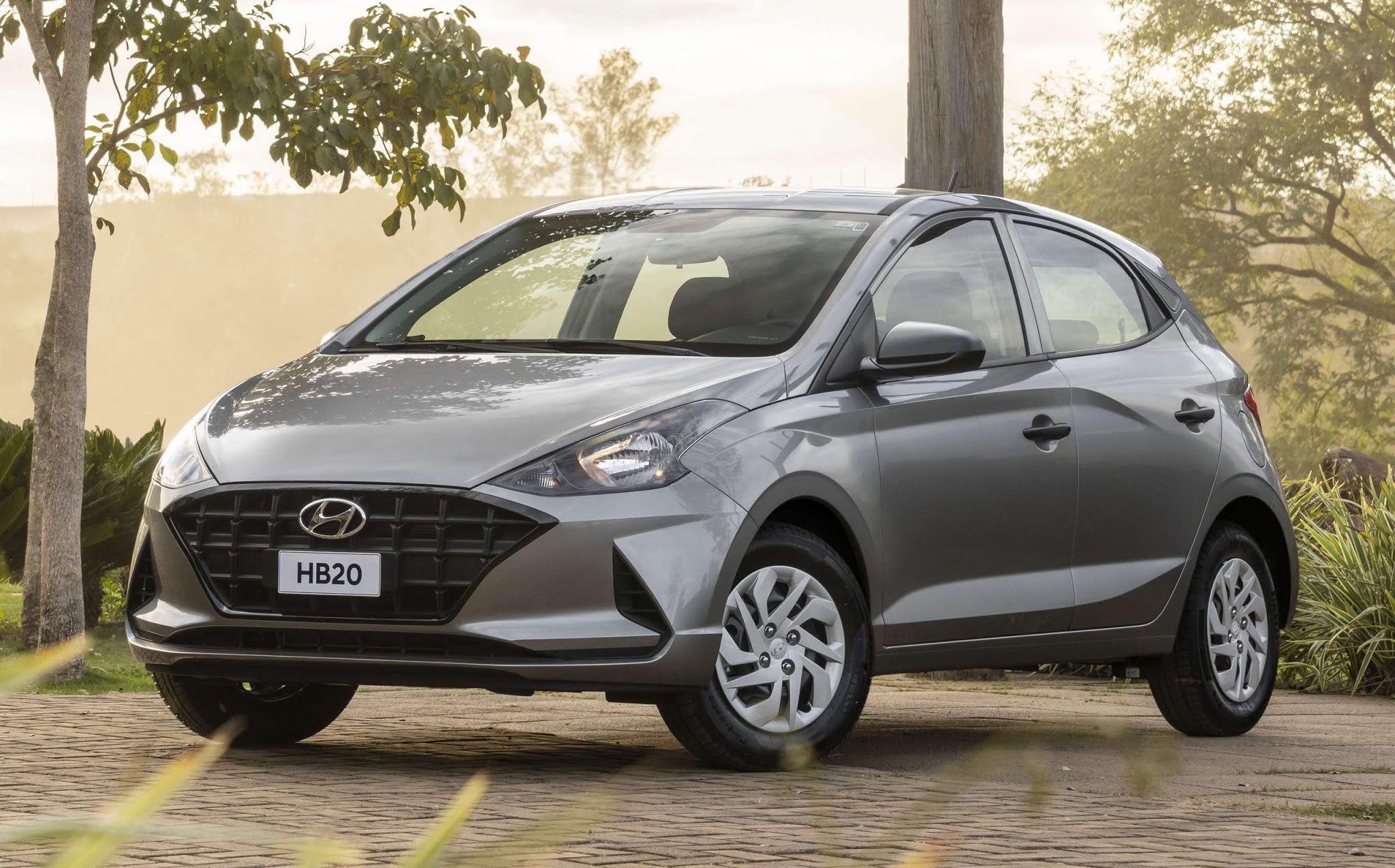 Hyundai antecipa retorno de 2 turnos de produção do HB20 e Creta
