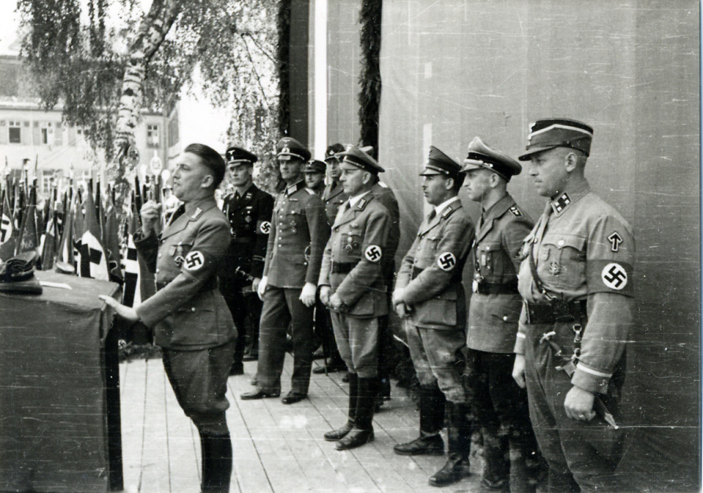 легион сс в латвии. лейбштандарт сс адольф гитлер. немцы. немцы марш 5 букв. немцы марш 5 букв.