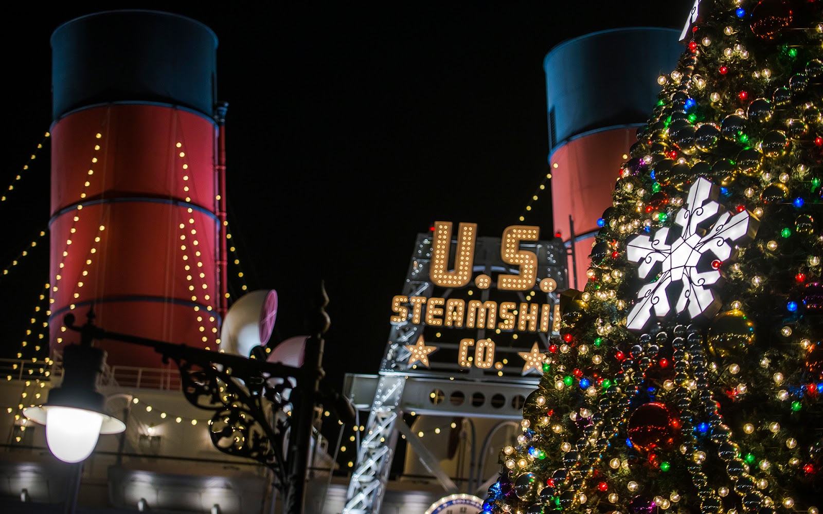 Christmas at American Waterfront