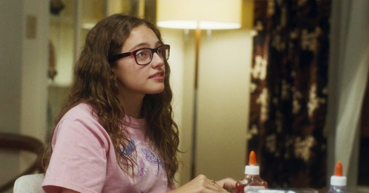 Danielle Rose Russell Films Et Programmes Tv Movie and TV Cast Screencaps: Danielle Rose Russell as Grace / Aloha