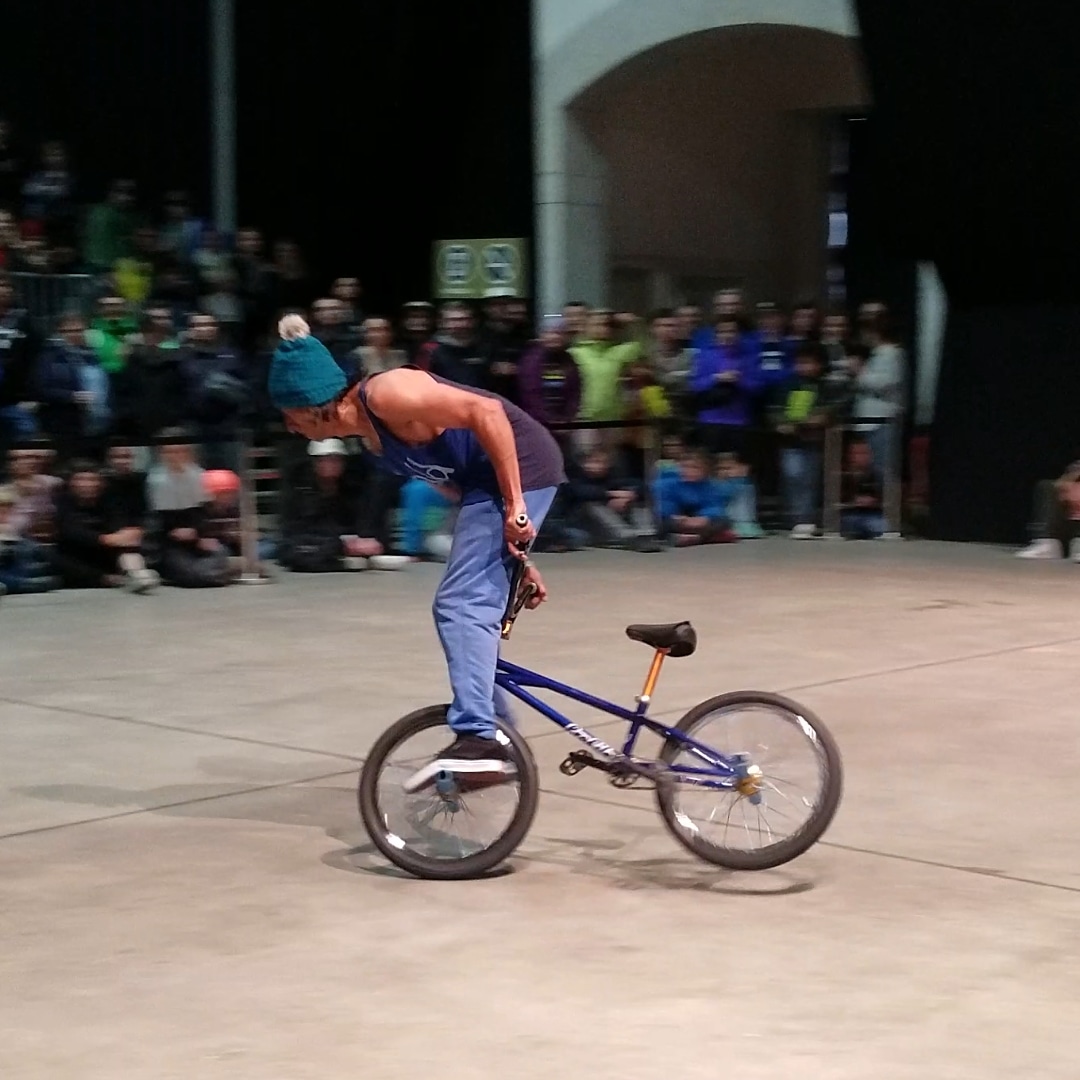 Jonathan Camargo deportista Bmx Flatland de Colombia