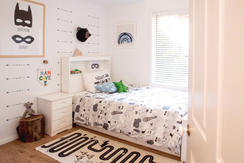 the boo and the boy: a boy's bedroom makeover