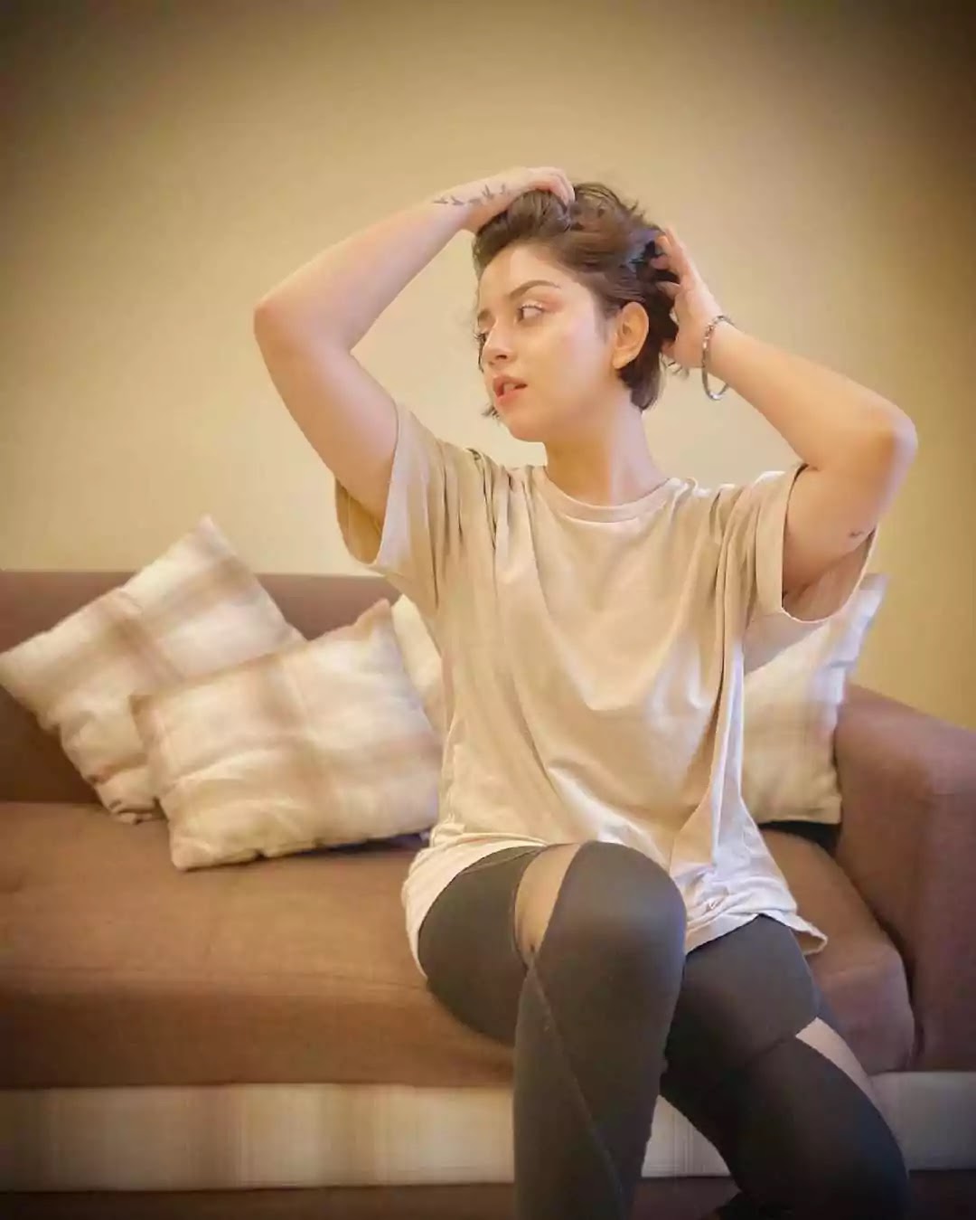 Alizeh Shah Latest And Amazing New Pictures