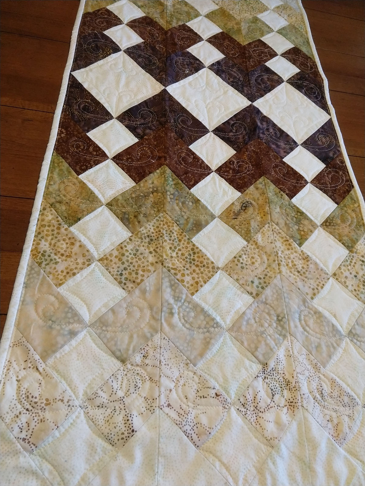 French Braid Island Batik Table Runner Beaquilter