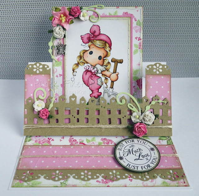 Swing easel card with Tilda in the garden