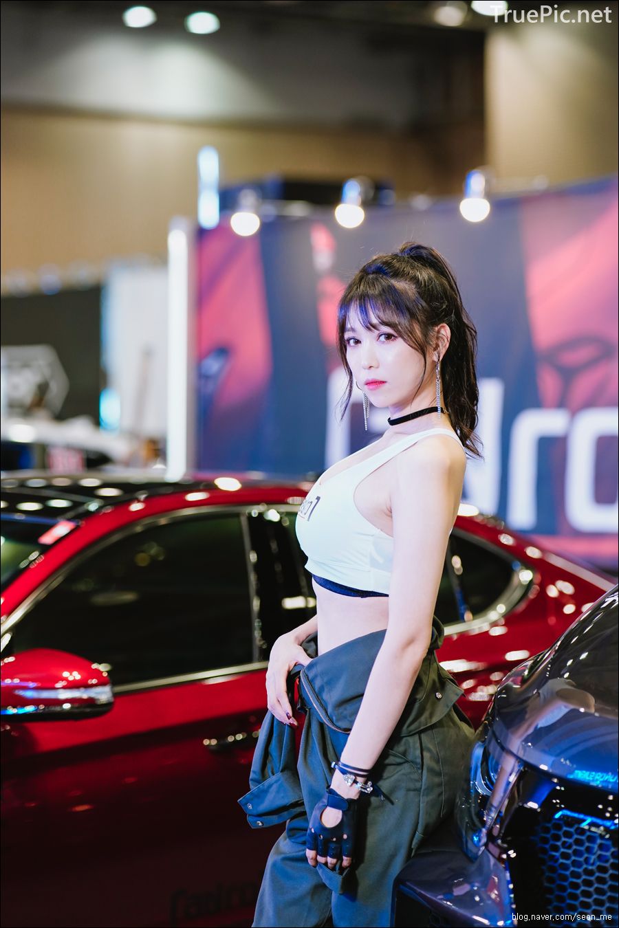 Korean Racing Model - Lee Eunhye - Seoul Auto Salon 2019 - Picture 35