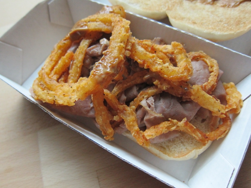 Review Arby's Onion Mighty Minis Brand Eating