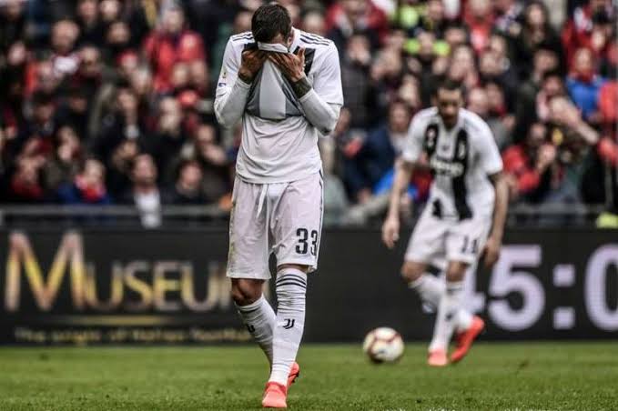 Juventus lost 3-1 to Roma on seasons final.