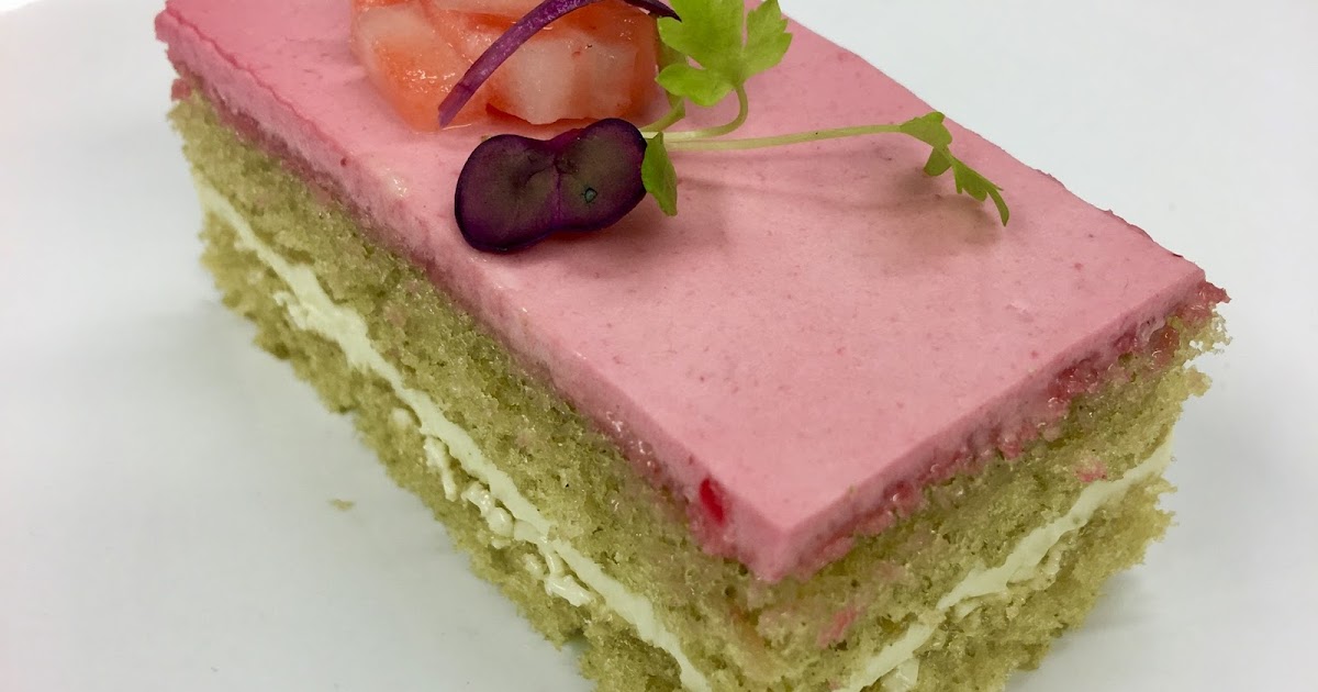JASMINE & GREEN TEA CAKE WITH RASPBERRY MOUSSE