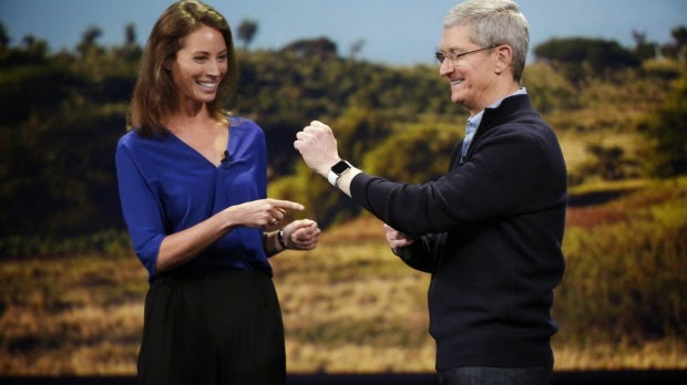 Tim-Cook-Christy-Turlington