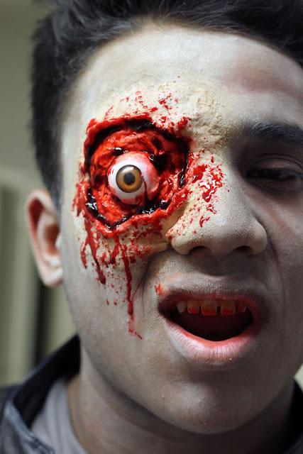 Makeup Zombie Seram yang Buat Orang Muntah Darah (17 Gambar)