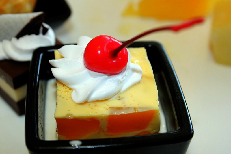 Jelly Slice with Cream Cheese Dessert