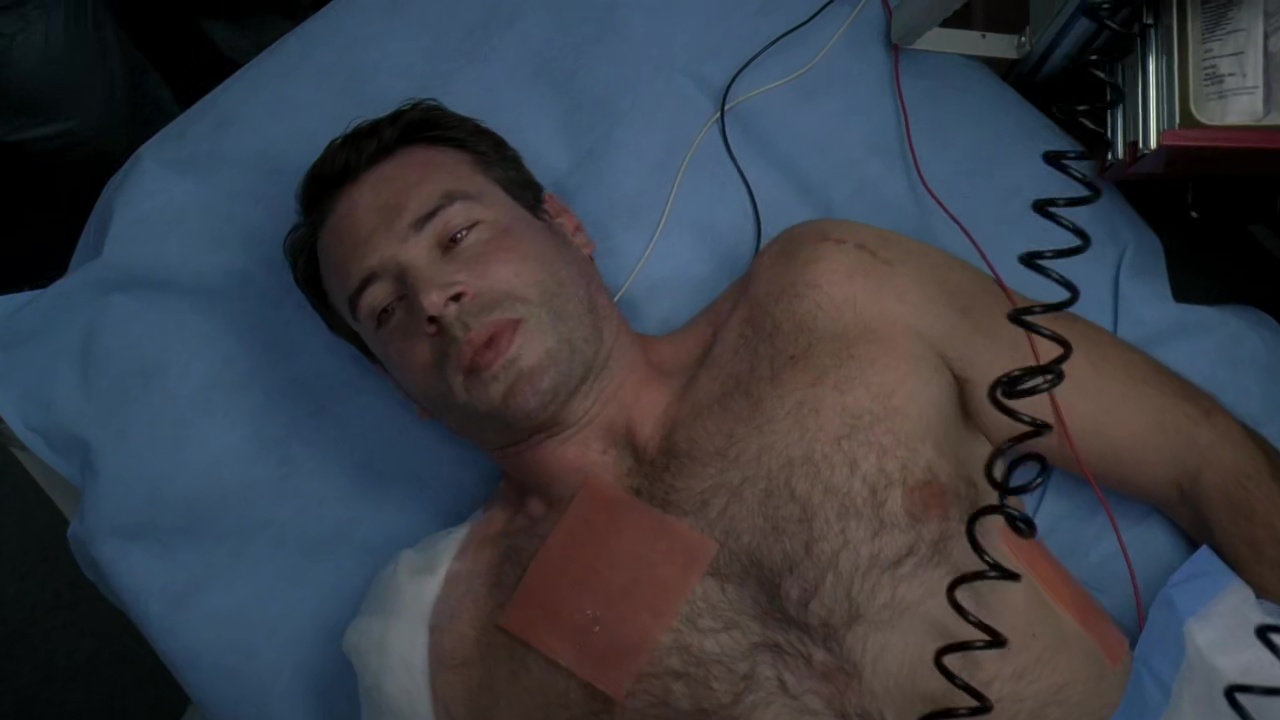 Scott Foley shirtless in Grey's Anatomy 7-17 "This Is How We Do I...