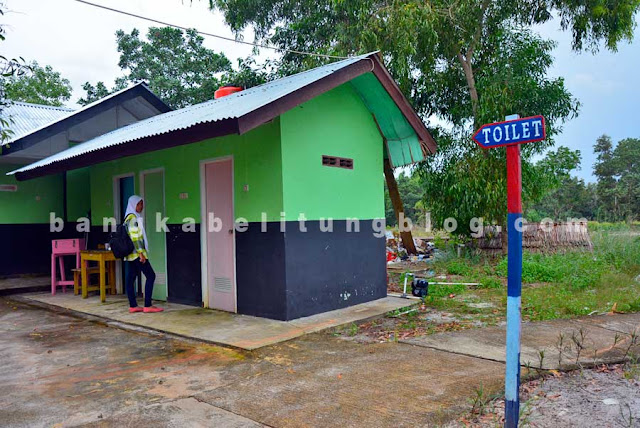 toilet-sd-laskar-pelangi