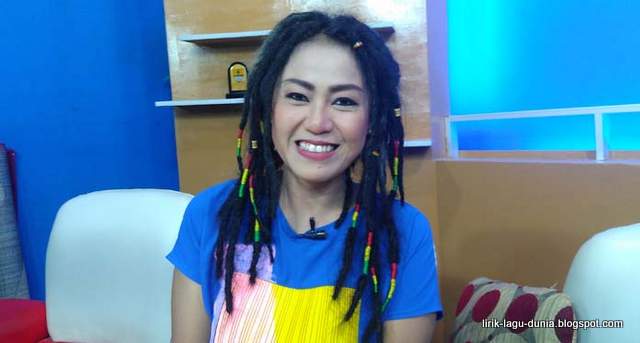 Lirik Lagu Kisah Kenangan Diana Sastra Lirik Lagu Dunia