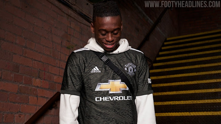 man utd new away kit 2021