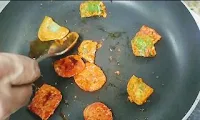 Grilling tomato capsicum cubes on pan for paneer tikka masala recipe