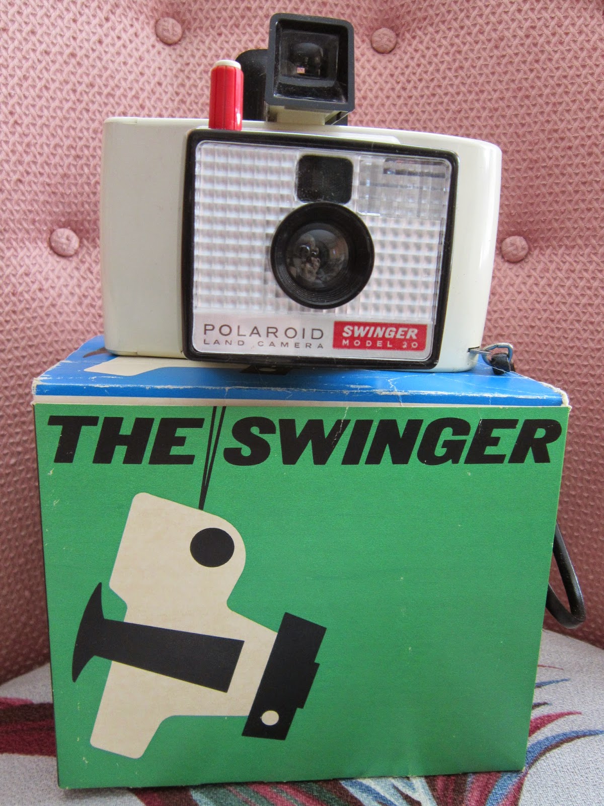 the swinger polaroid camera 1950 s