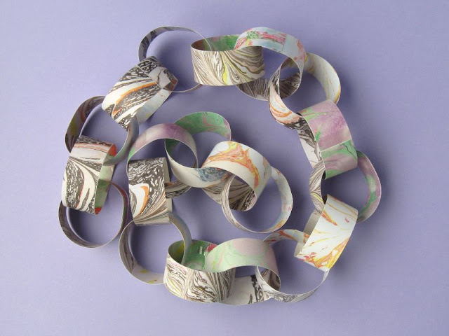 8 Paper Crafting Ideas: DIY Gift Boxes, Cards, Garlands, & More! DIY craft paper chain garland