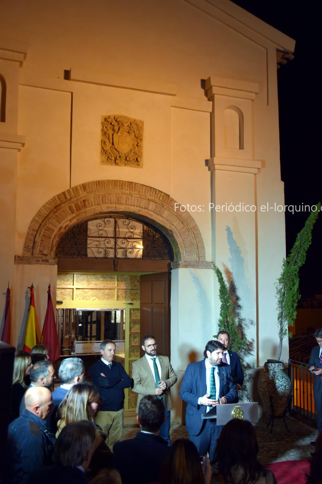 FOTOS: Decenas de personas asisten a la inauguración de la "Casa del