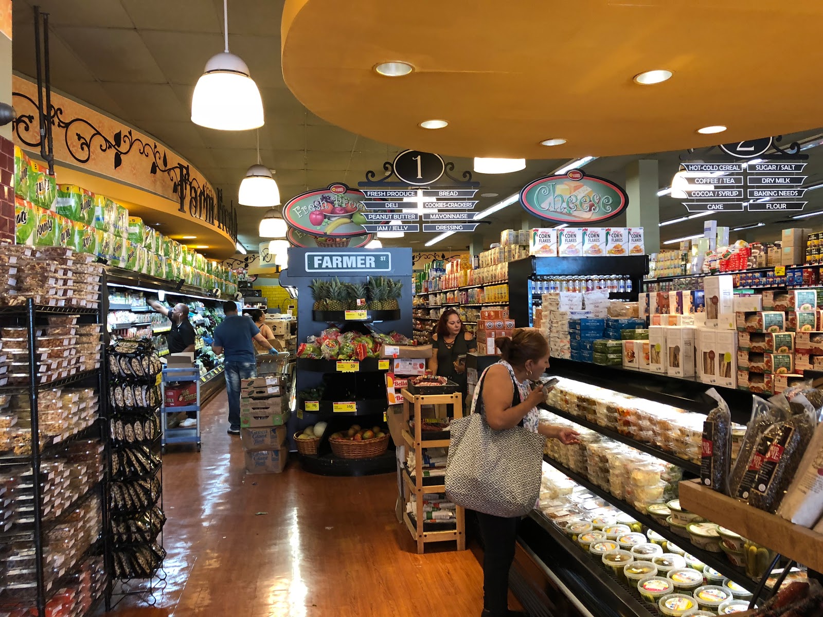 TOUR CTown Supermarkets Greenpoint, Brooklyn, NY