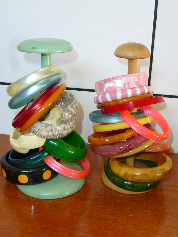 LOST IN THE 50's HOW TO STORE VINTAGE JEWELLERY