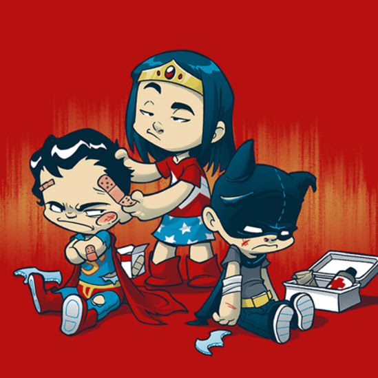 Today's T : 今日のバットマンVスーパーマンの子供じみたケンカに、ワンダーウーマンが呆れがちの Tシャツ