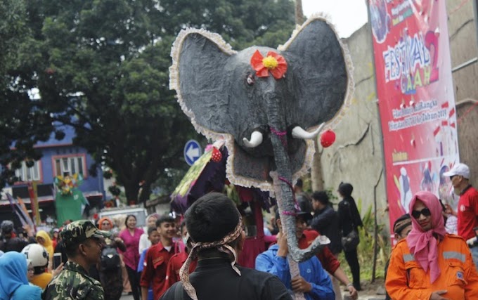 Meriahnya Festival Gajah di Kelurahan Leuwigajah Cimahi
