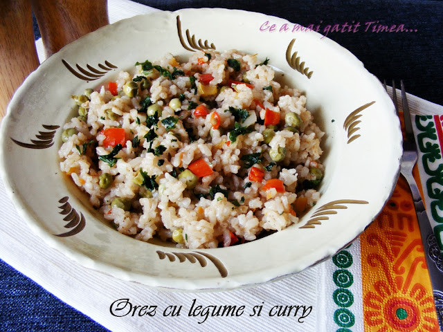 Orez cu legume si curry la Multicooker