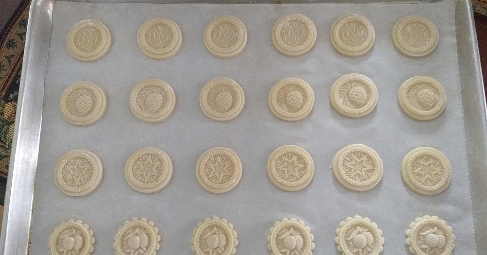 Culinary Alchemy: Frankfurter Brenten / White Marzipan Cookies - Molded ...