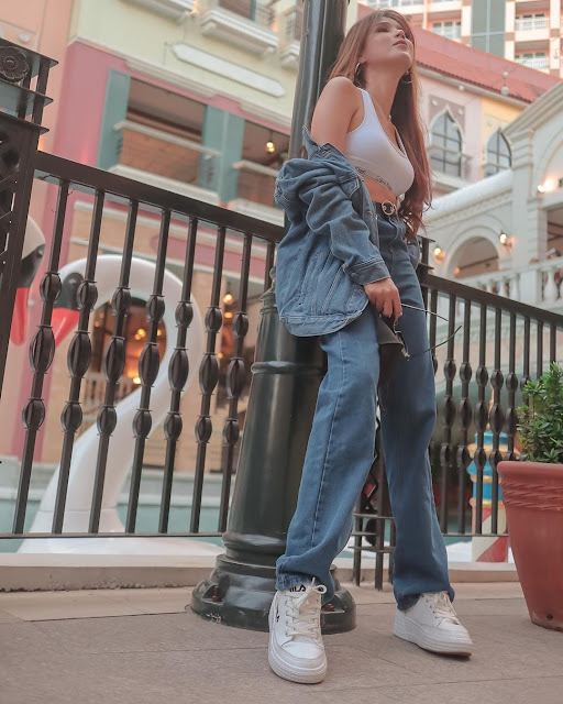 Rui Mariano Most Beautiful Trans Women in Style denim and Jeans TG