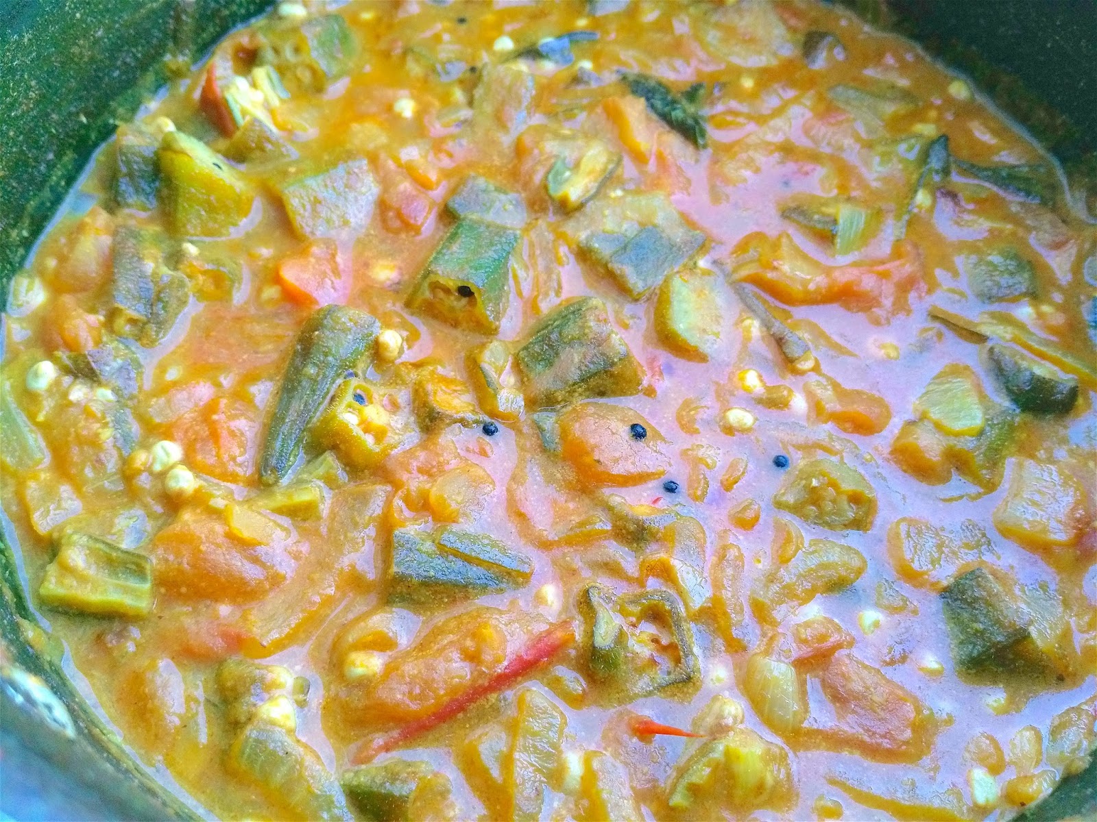 OKRA TAMARIND CURRY/ LADYSFINGER CURRY