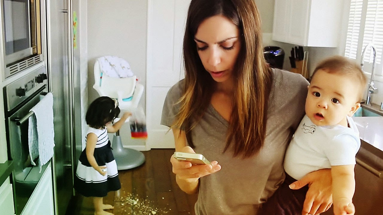 Stylish by S What's Up Moms,