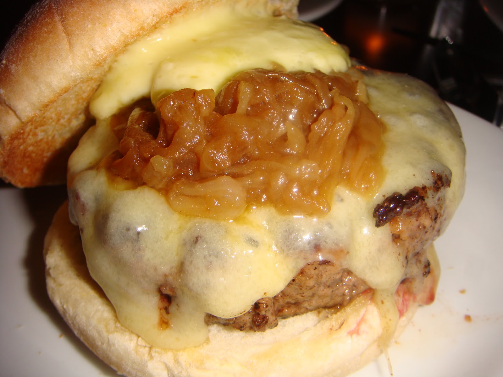 Delicious Dishings Burgers And Shakes At 5 Napkin Burger