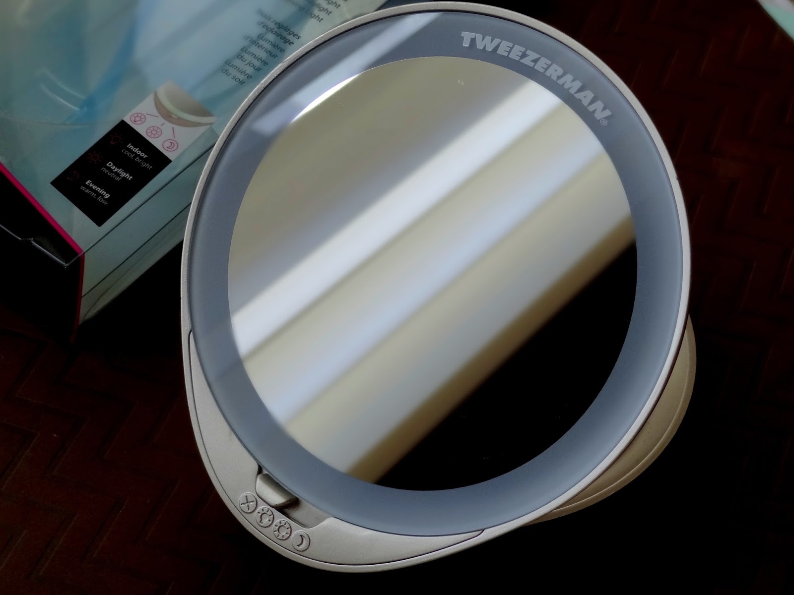 Makeup, Beauty and More Tweezerman Adjustable Lighted Mirror
