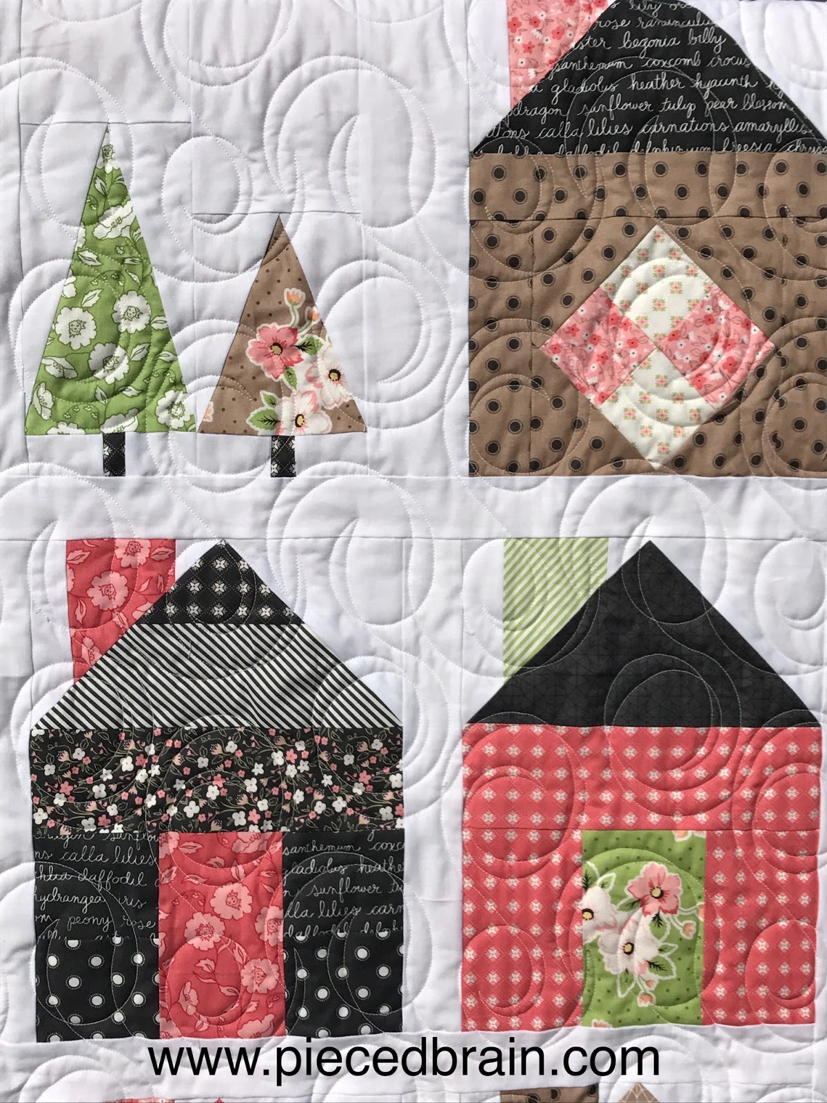 Pieced Brain Dwell House Quilt