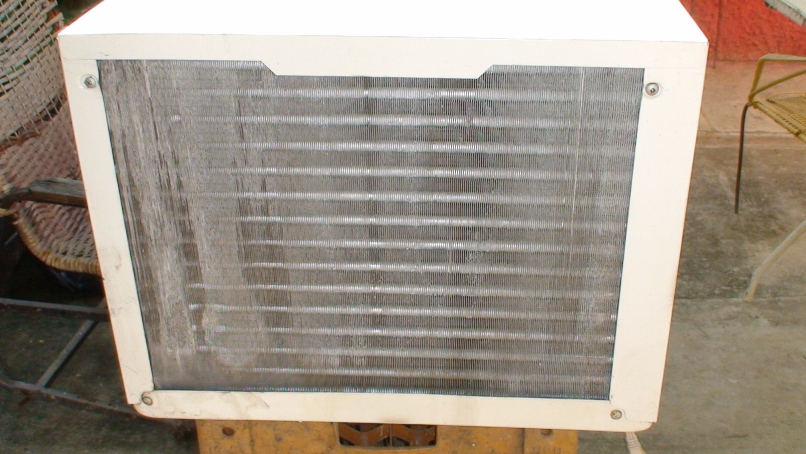 El Blog de Luna: Mantenimiento a un aire acondicionado de ventana.