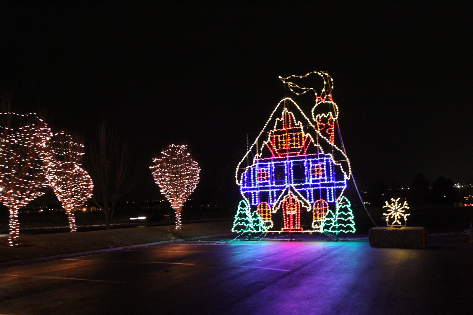 Jen's Updates Holiday Lights at Thanksgiving Point